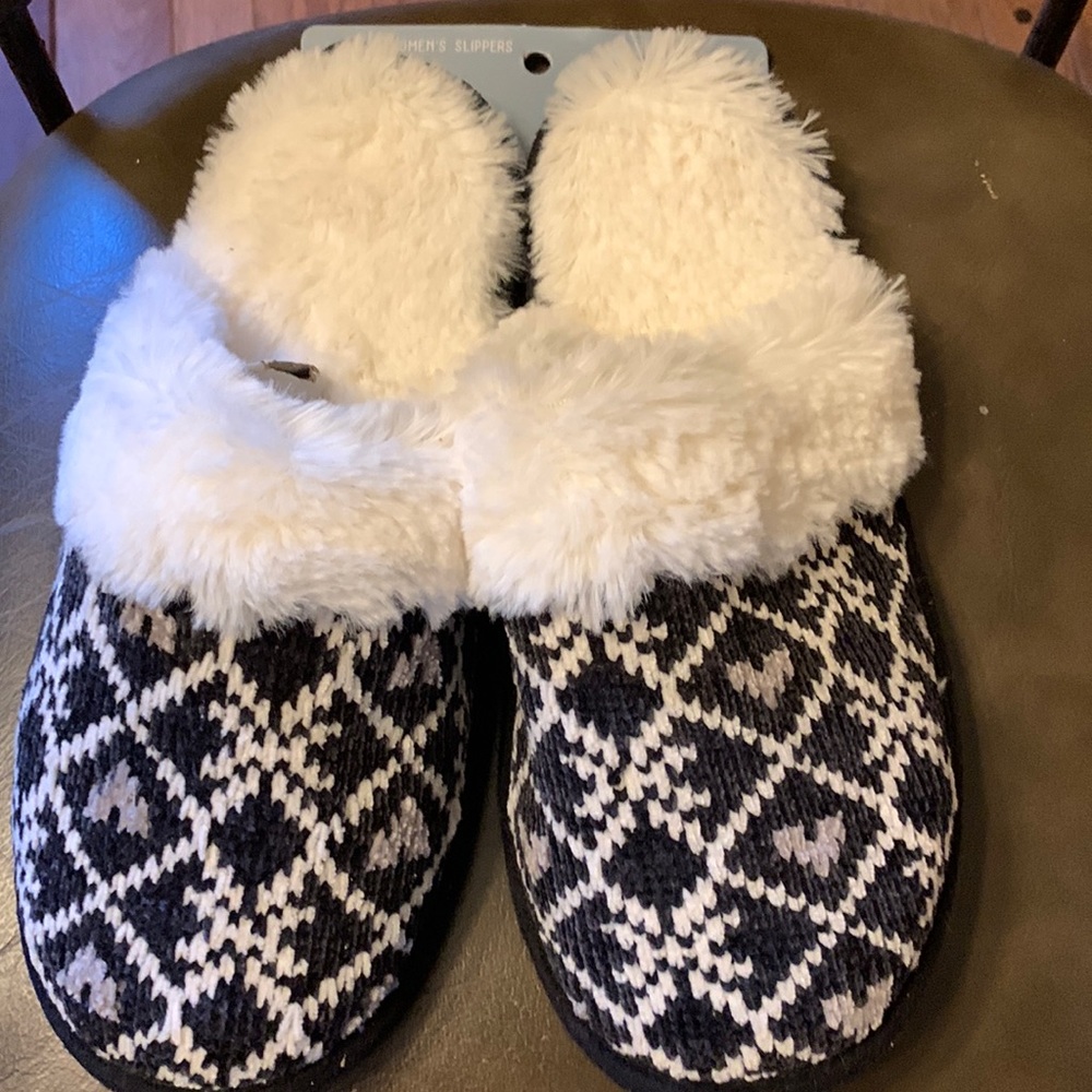 Women’s Slippers